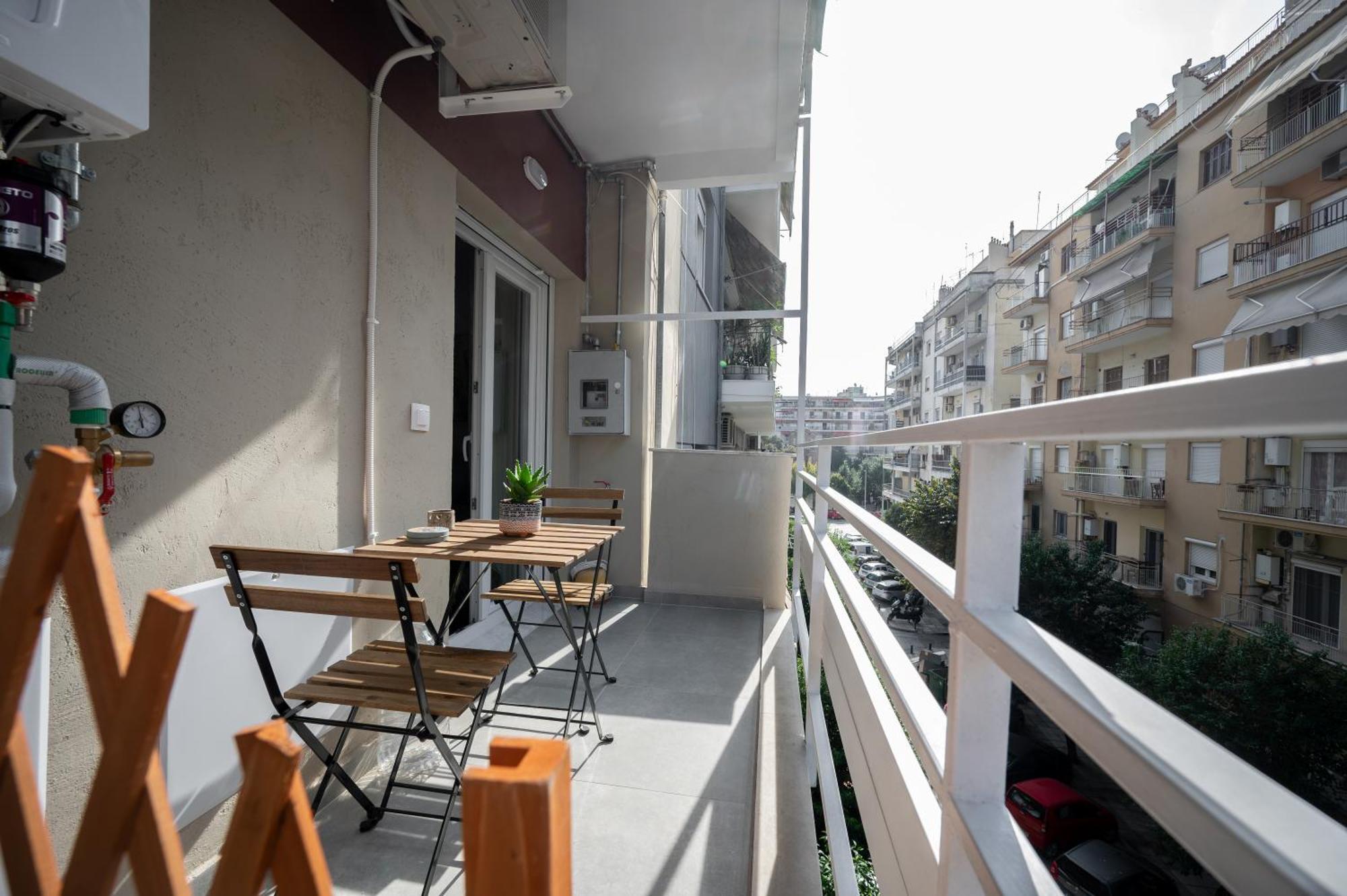 Central Studio Skg Thessaloniki Exterior photo